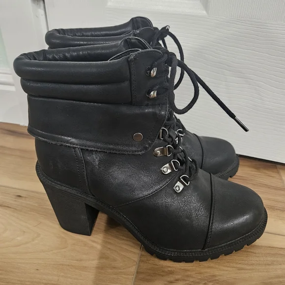 Torrid Black Heeled Boots Size 11W with Chunky Heel - Picture 5 of 10